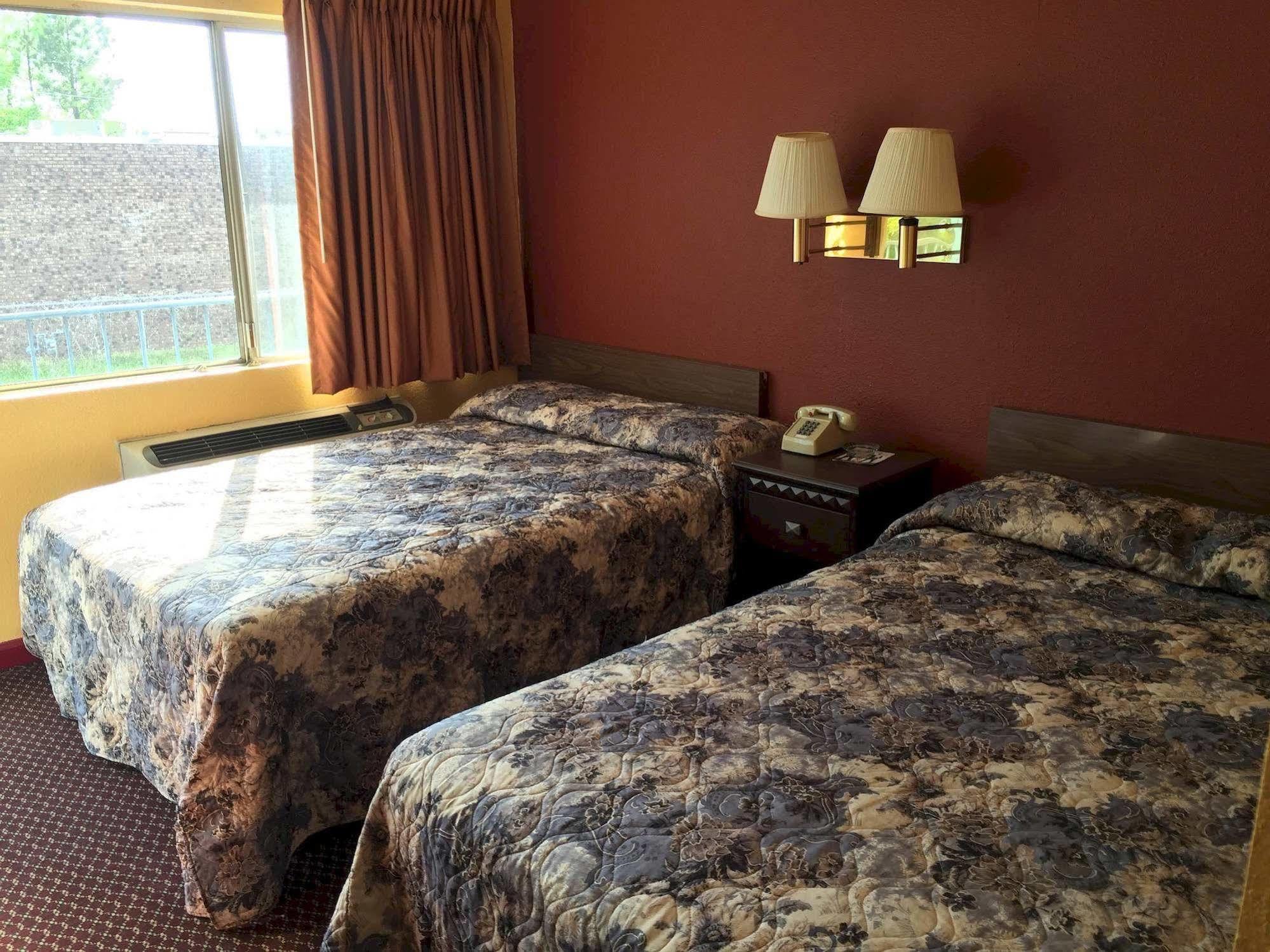 Super 7 Inn Little Rock Extérieur photo